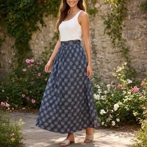 Cullinane Vintage Black White Floral Cotton Midi Skirt Pleated Made in USA 10